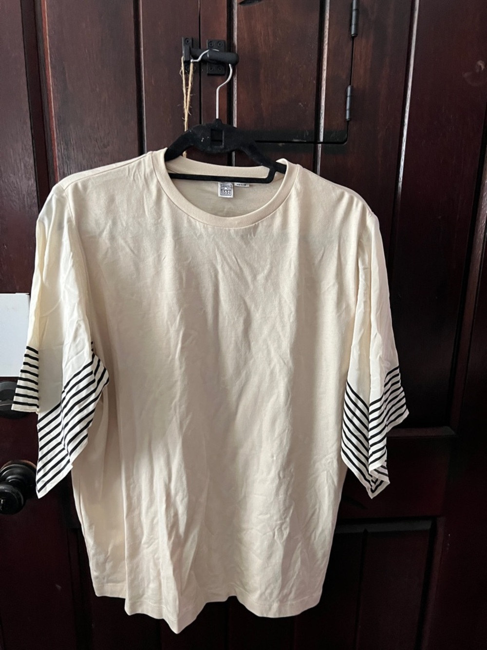 Toteme Tee with cream/navy Striped silk and cotton Sleeve Detail 38/6